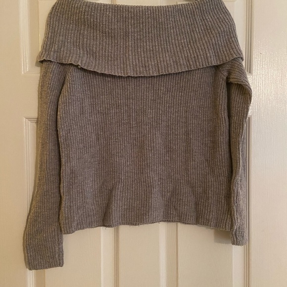 Grey Off-the-Shoulder Sweater - Picture 2 of 3